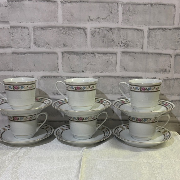 None Other - Vintage Elegant Floral White Tea Cup Set of 6